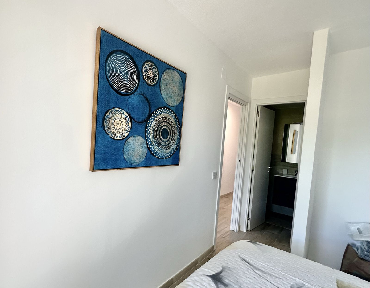 Se vende Apartamento Planta Media de 2 dormitorios en Costa Del Sol, Málaga, España