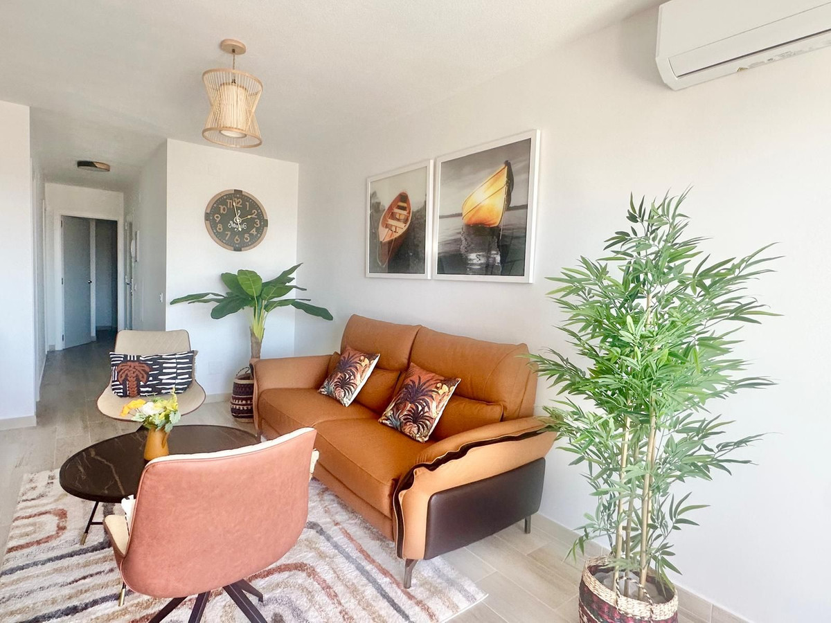 Se vende Apartamento Planta Media de 2 dormitorios en Costa Del Sol, Málaga, España
