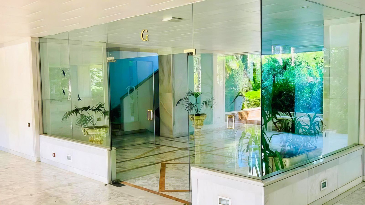 3 Bed Apartment for sale in Marbella Costa Del Sol, Málaga, Spain