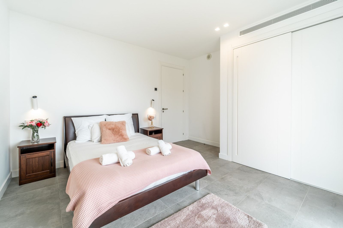 4 Bed Townhouse for sale in Benalmadena Costa Costa Del Sol, Málaga, Spain