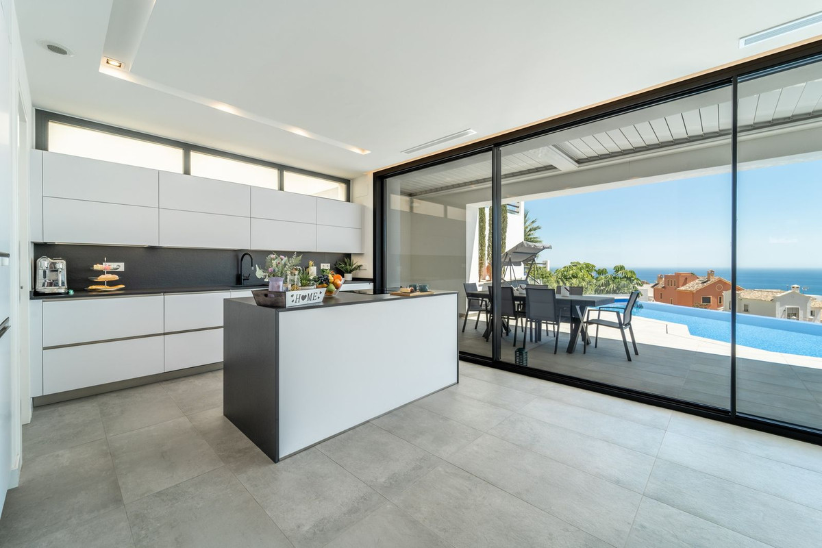 4 Bed Townhouse for sale in Benalmadena Costa Costa Del Sol, Málaga, Spain