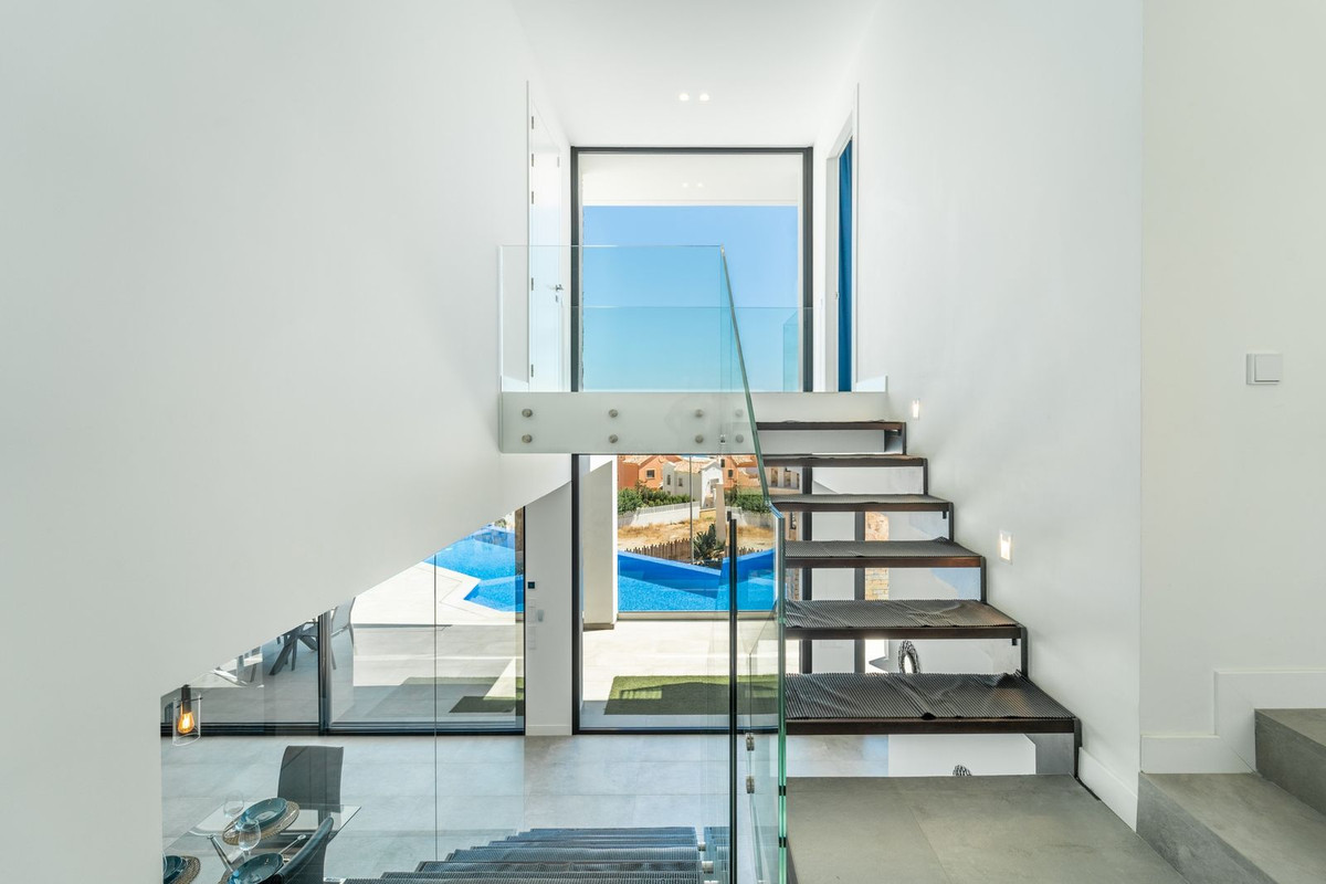 4 Bed Townhouse for sale in Benalmadena Costa Costa Del Sol, Málaga, Spain