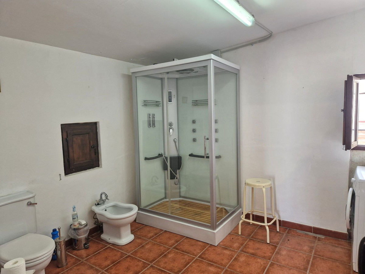 3 Bed Townhouse for sale in Pizarra Costa Del Sol, Málaga, Spain