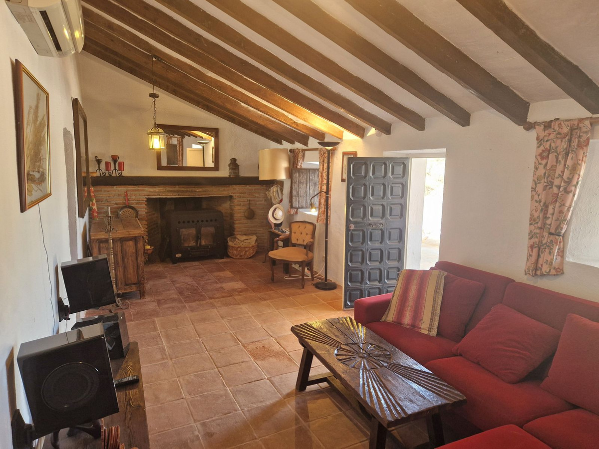 3 Bed Townhouse for sale in Pizarra Costa Del Sol, Málaga, Spain