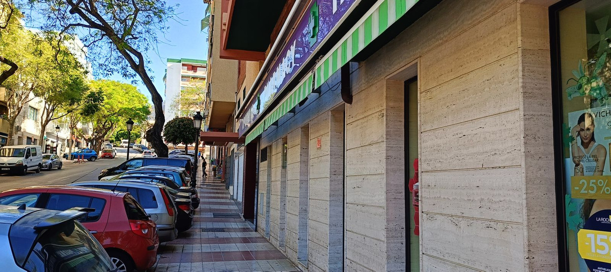 Se vende Local comercial  en Costa Del Sol, Málaga, España