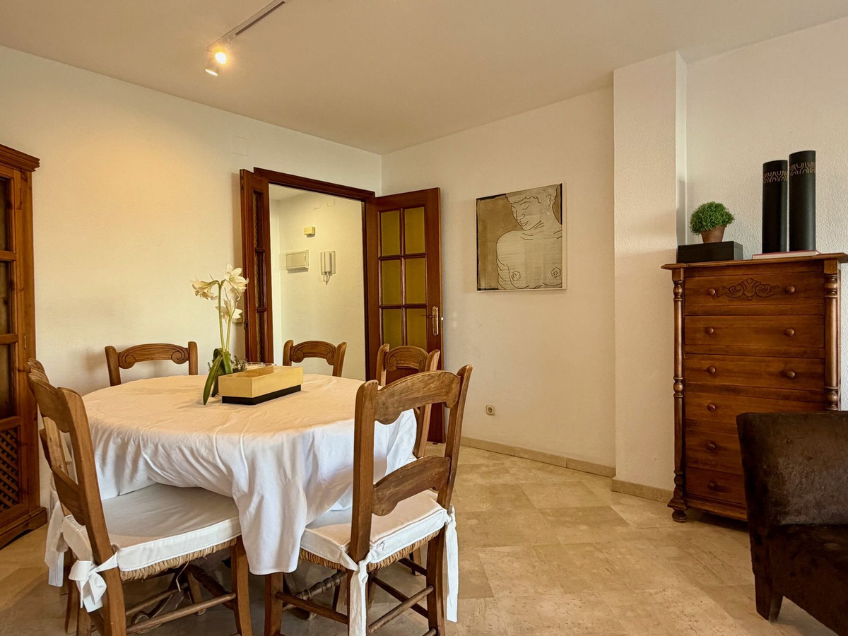 3 Bed Apartment for sale in Marbella Costa Del Sol, Málaga, Spain