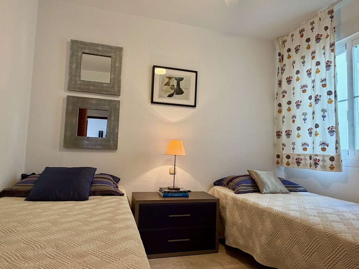 3 Bed Apartment for sale in Marbella Costa Del Sol, Málaga, Spain