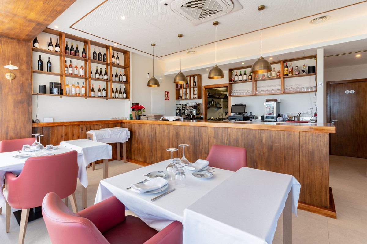 Se vende Restaurante  en Costa Del Sol, Málaga, España