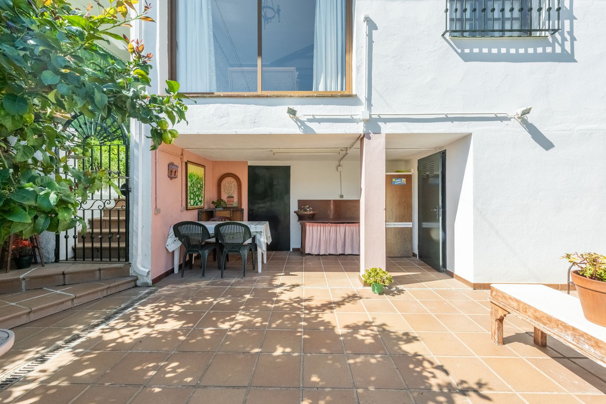 Se vende Apartamento Planta Baja de 3 dormitorios en Costa Del Sol, Málaga, España