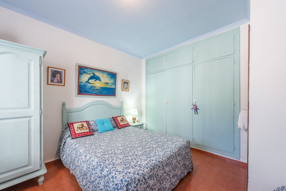 Se vende Apartamento Planta Baja de 3 dormitorios en Costa Del Sol, Málaga, España
