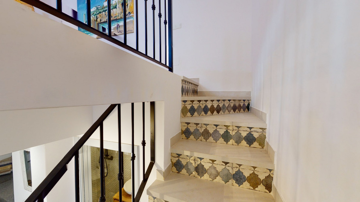 2 Bed Townhouse for sale in Caleta De Vélez Costa Del Sol East, Málaga, Spain