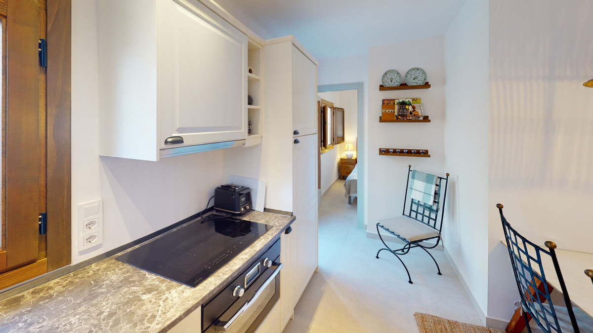2 Bed Townhouse for sale in Caleta De Vélez Costa Del Sol East, Málaga, Spain