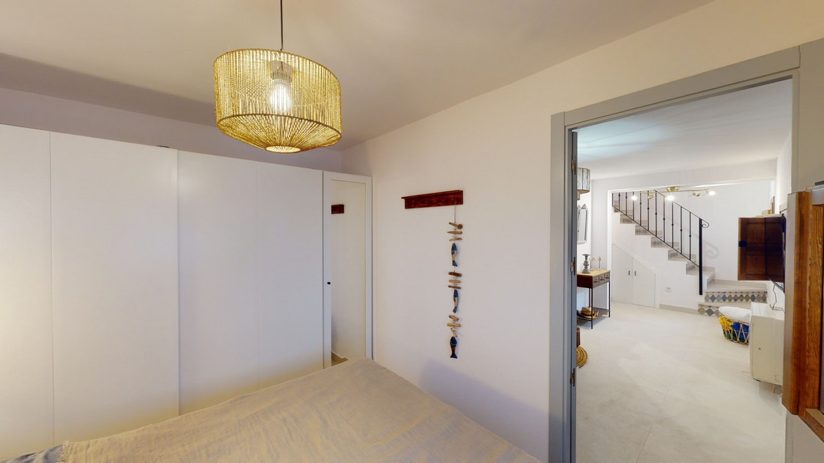 2 Bed Townhouse for sale in Caleta De Vélez Costa Del Sol East, Málaga, Spain
