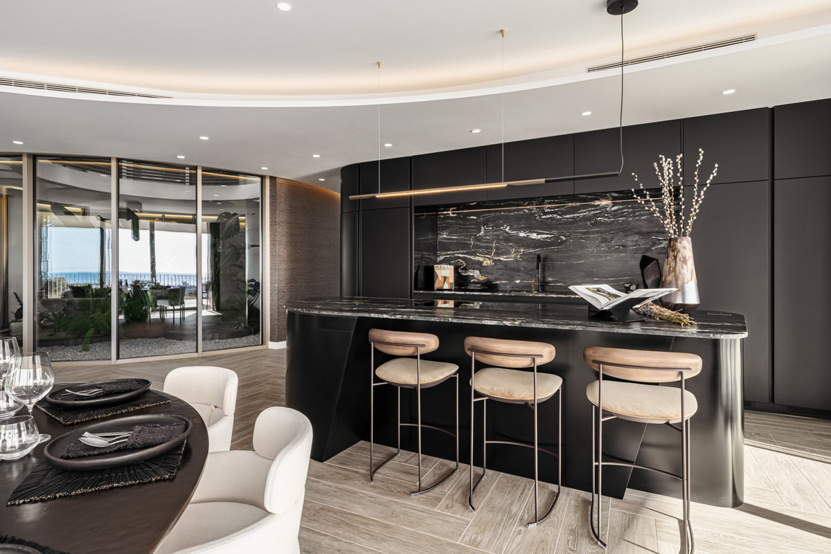 Se vende Apartamento Planta Media de 3 dormitorios en Costa Del Sol, Málaga, España