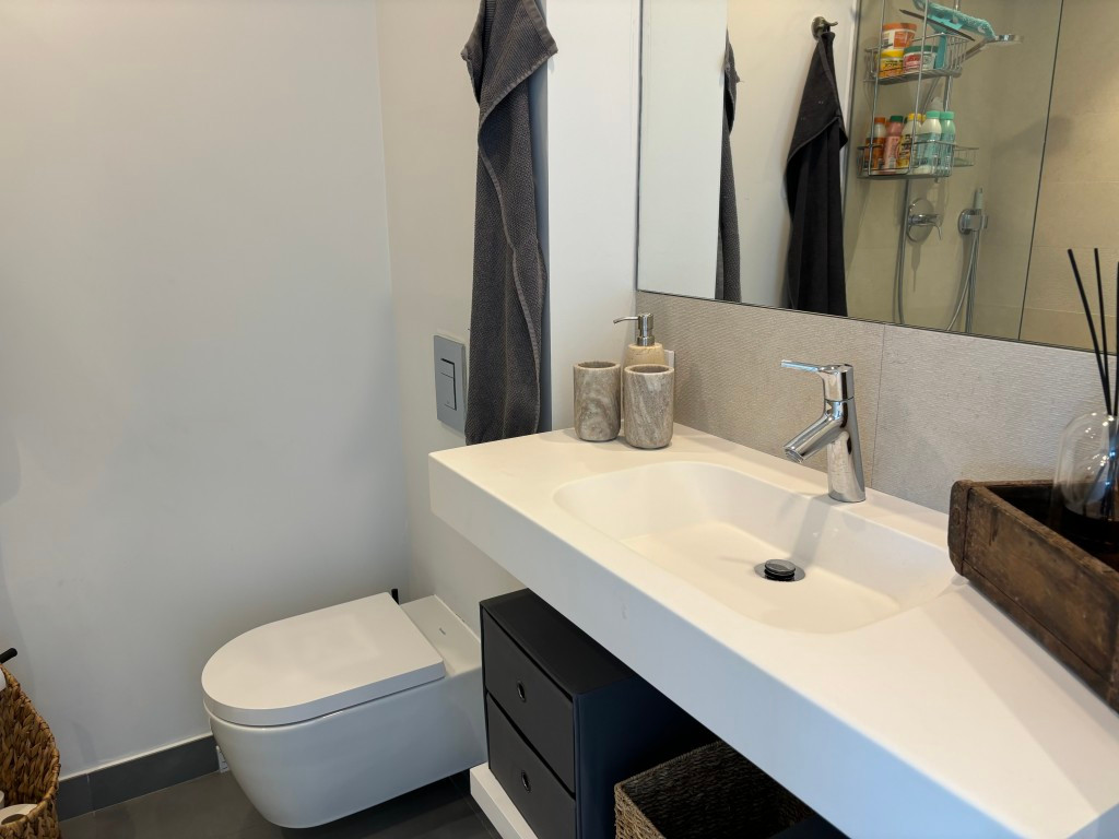 2 Bed Apartment for sale in Higueron Costa Del Sol, Málaga, Spain