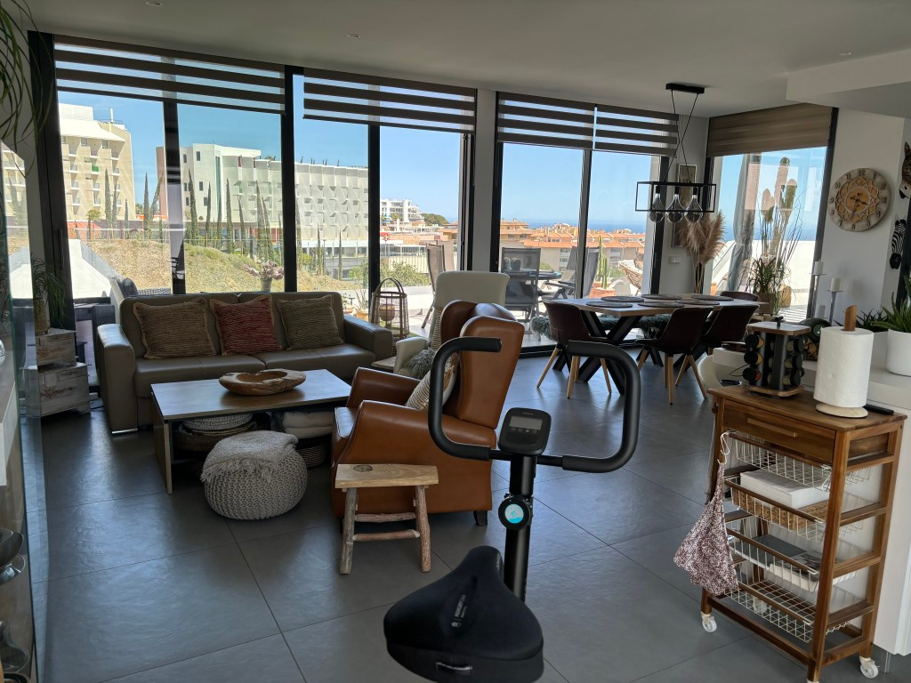 2 Bed Apartment for sale in Higueron Costa Del Sol, Málaga, Spain