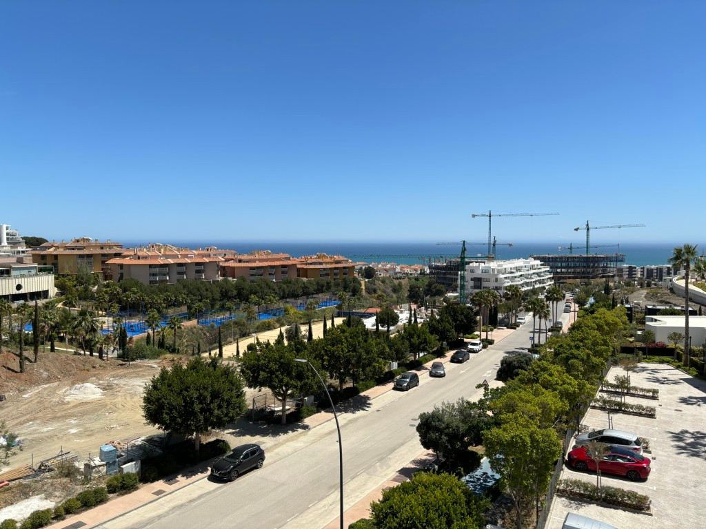2 Bed Apartment for sale in Higueron Costa Del Sol, Málaga, Spain