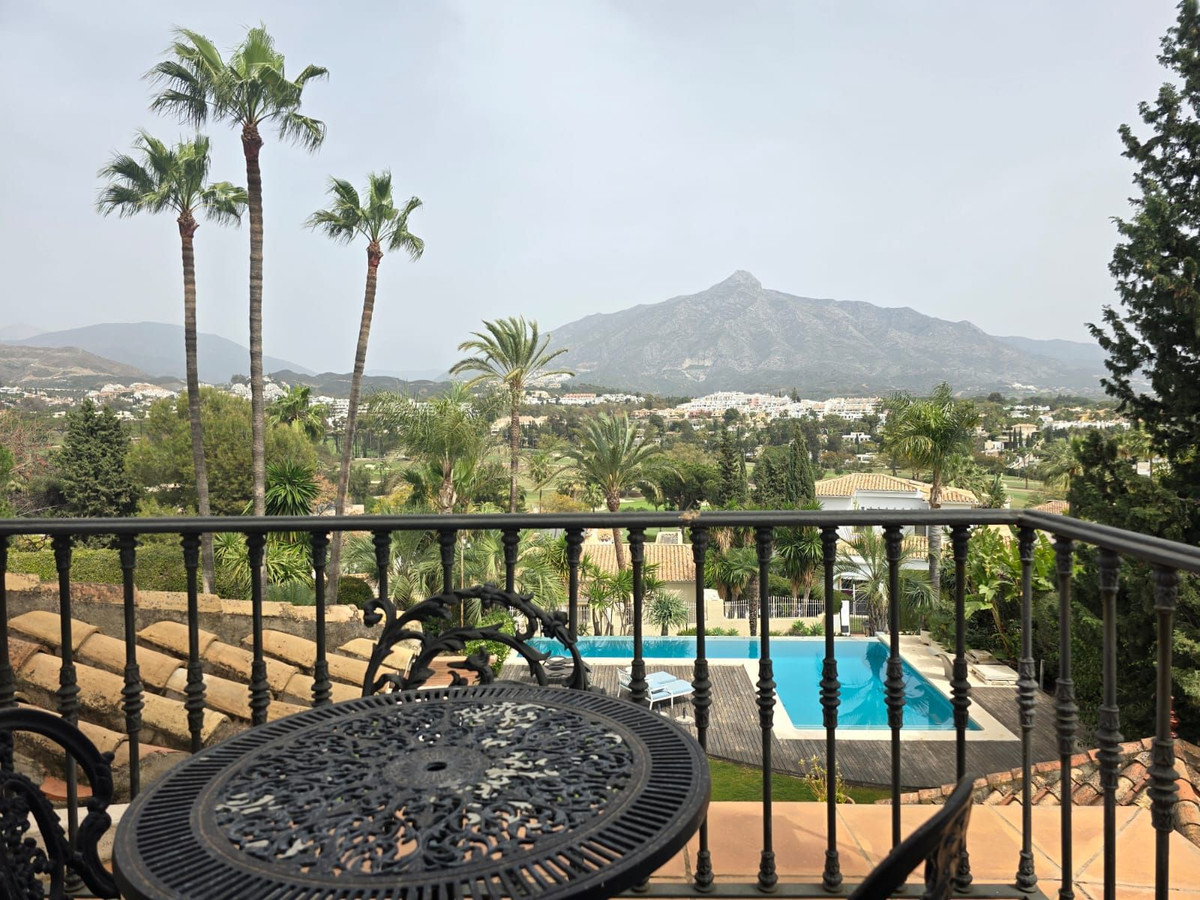 Se vende Villa - Chalet de 6 dormitorios en Costa Del Sol, Málaga, España