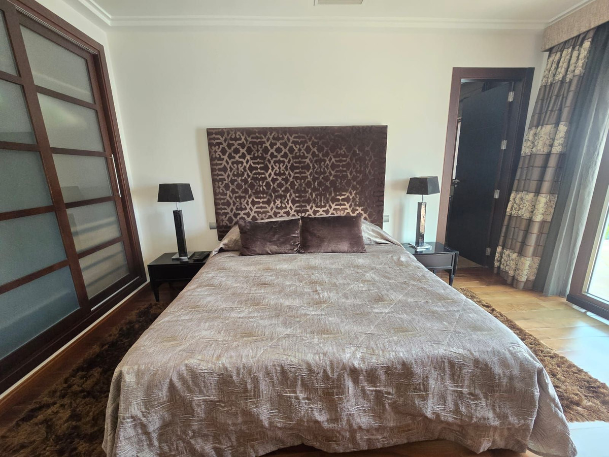 Se vende Villa - Chalet de 6 dormitorios en Costa Del Sol, Málaga, España