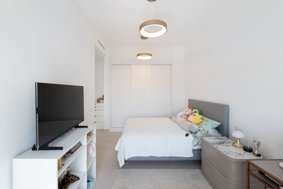3 Bed Townhouse for sale in Casares Costa Del Sol, Málaga, Spain