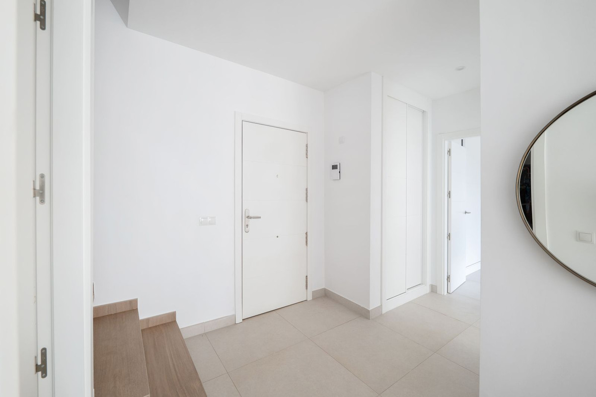 3 Bed Townhouse for sale in Casares Costa Del Sol, Málaga, Spain