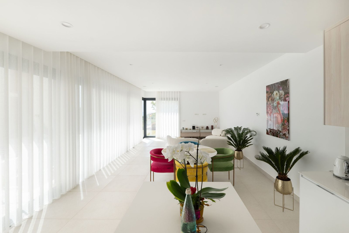 3 Bed Townhouse for sale in Casares Costa Del Sol, Málaga, Spain