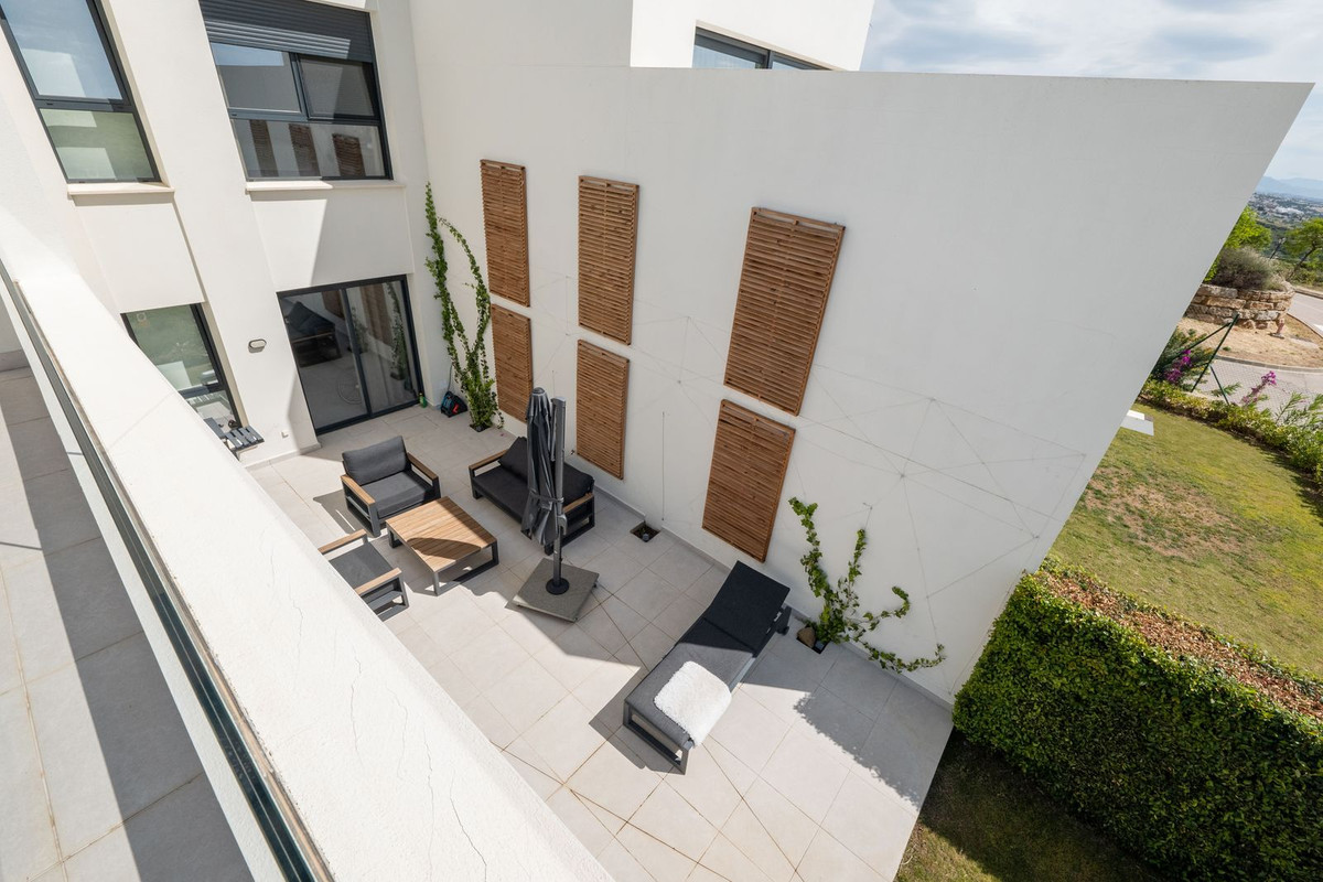 3 Bed Townhouse for sale in Casares Costa Del Sol, Málaga, Spain