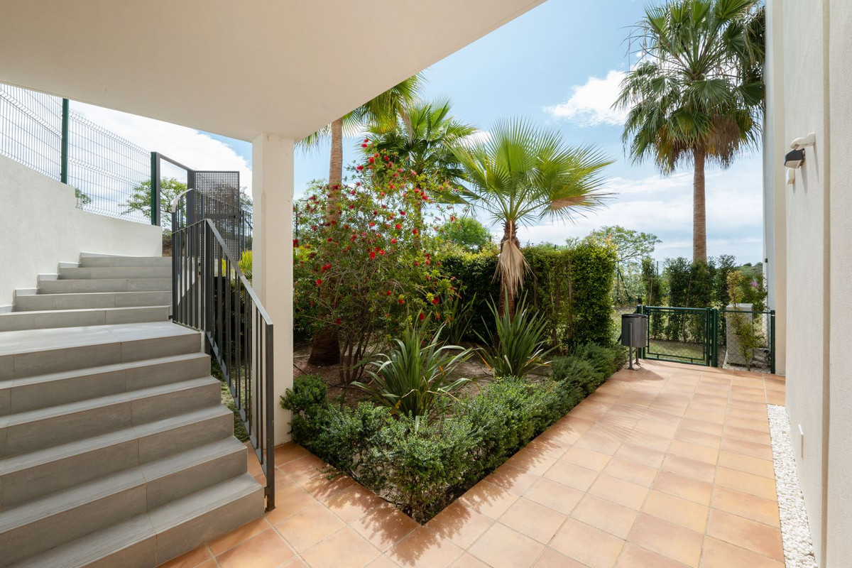 3 Bed Townhouse for sale in Casares Costa Del Sol, Málaga, Spain