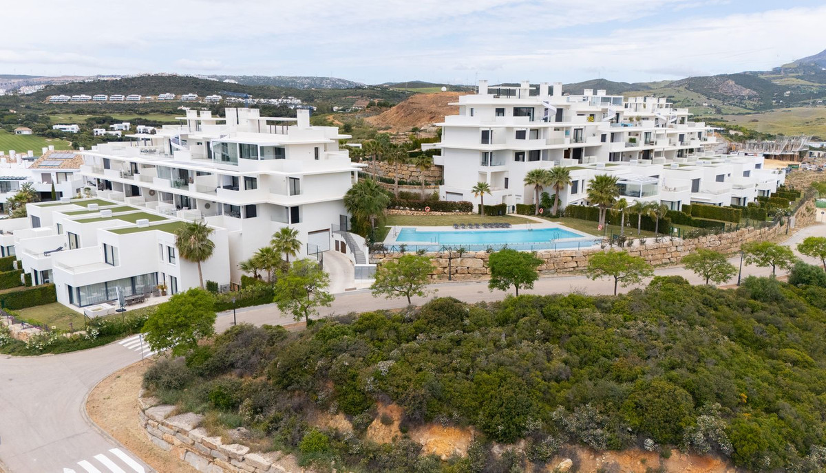 3 Bed Townhouse for sale in Casares Costa Del Sol, Málaga, Spain