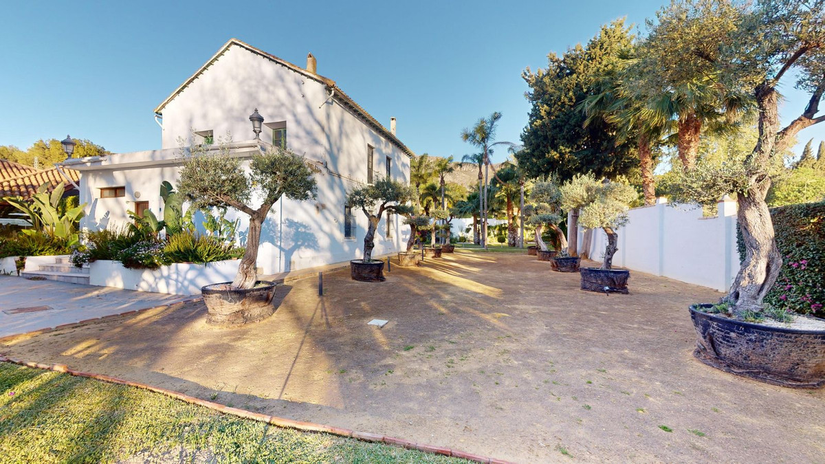 Commercial unit for sale in Torremolinos Costa Del Sol, Málaga, Spain