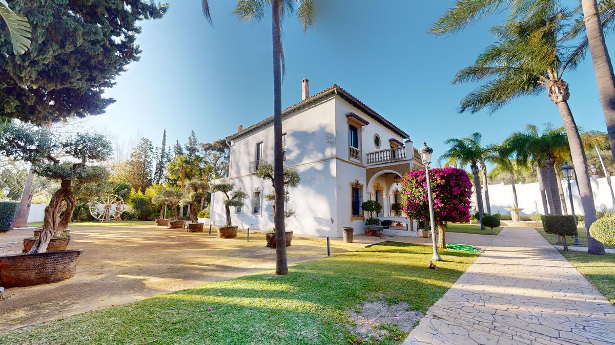 Commercial unit for sale in Torremolinos Costa Del Sol, Málaga, Spain