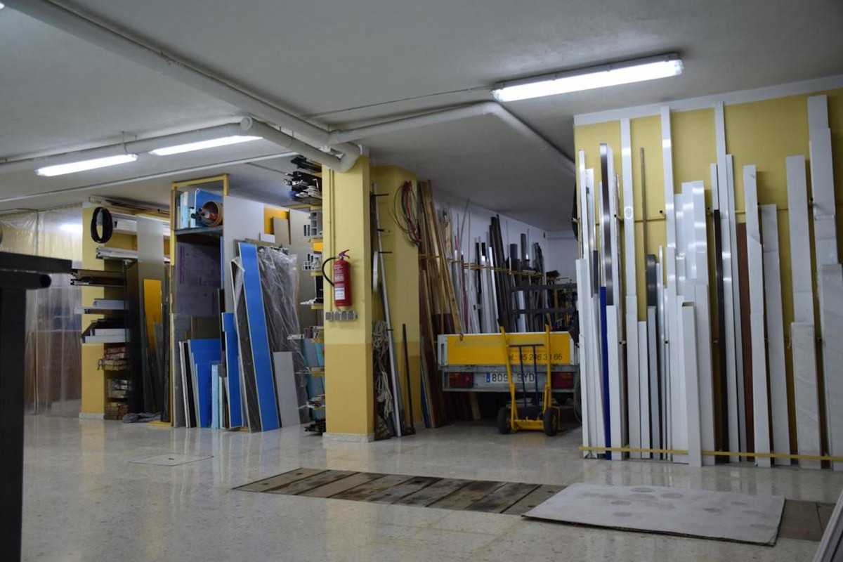 Se vende Local comercial  en Costa Del Sol, Málaga, España