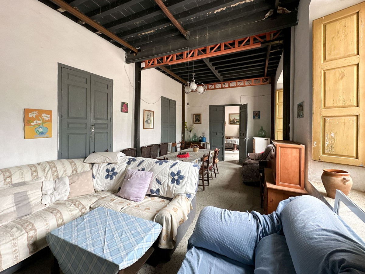 Se vende Finca - Cortijo de 8 dormitorios en Málaga Ciudad, Málaga, España