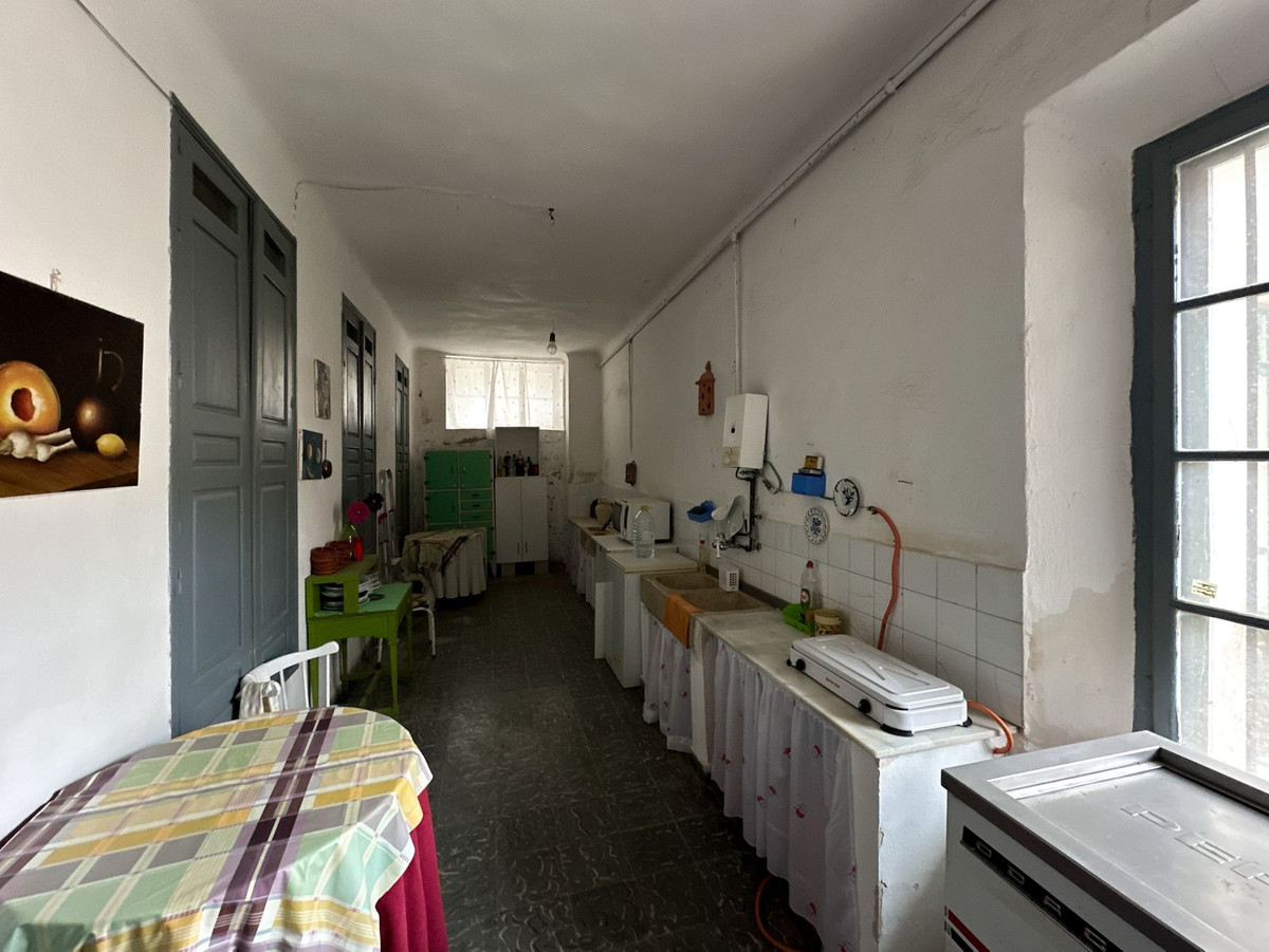 Se vende Finca - Cortijo de 8 dormitorios en Málaga Ciudad, Málaga, España