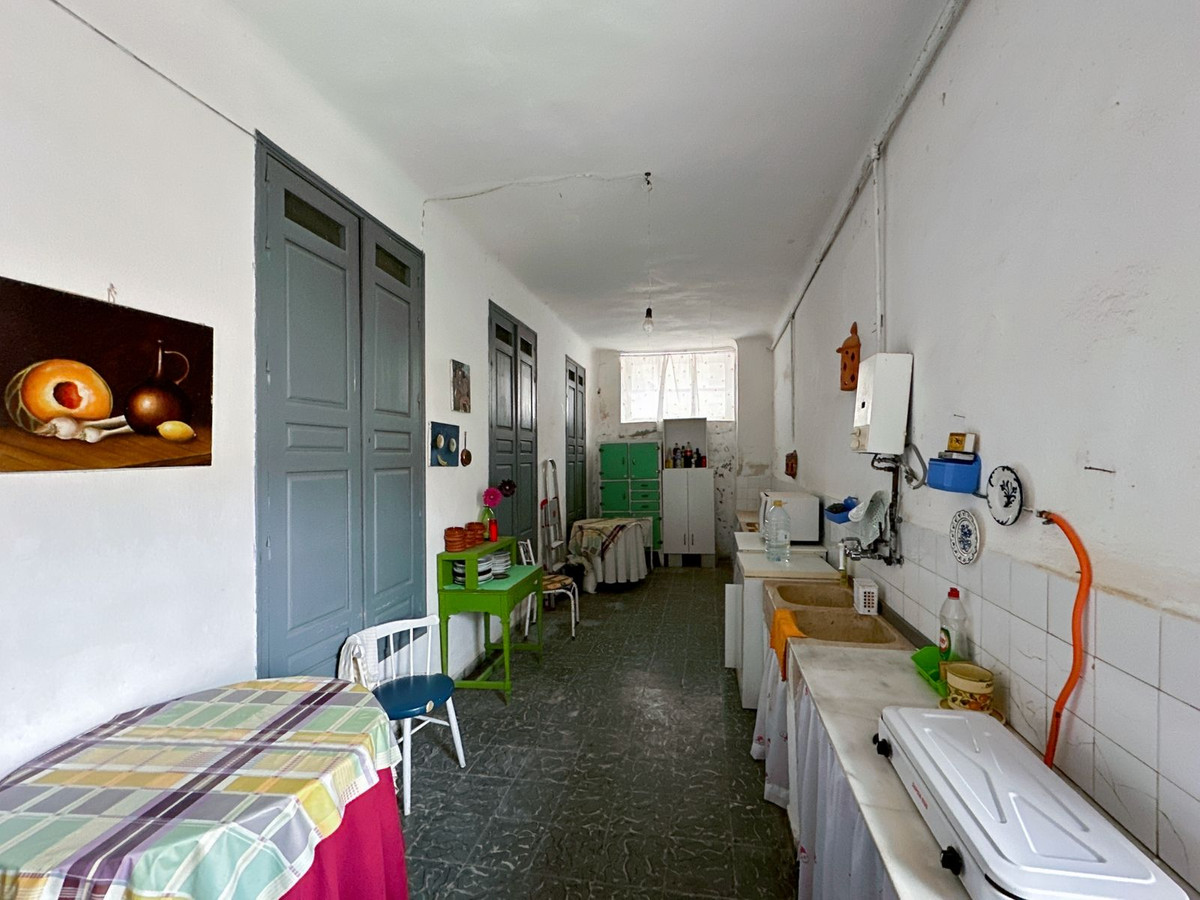 Se vende Finca - Cortijo de 8 dormitorios en Málaga Ciudad, Málaga, España