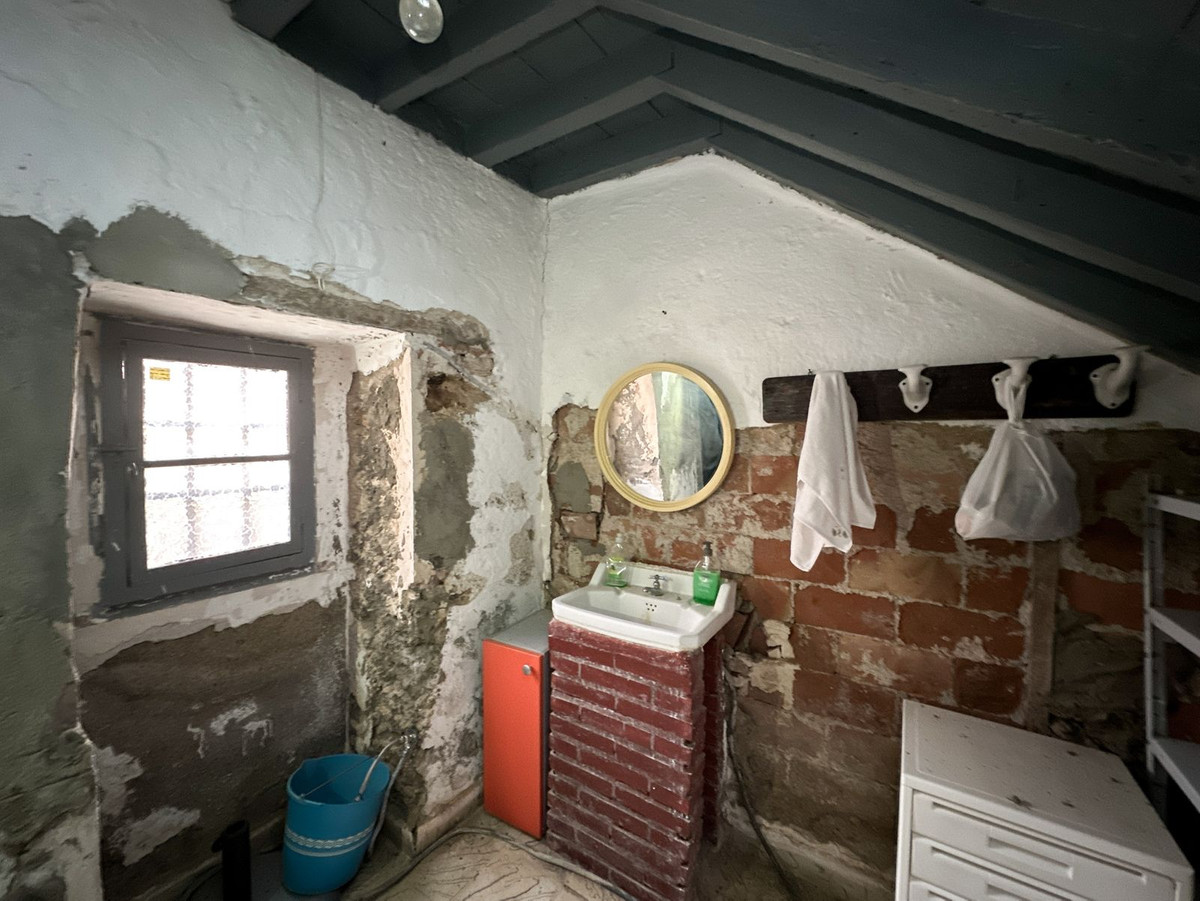 Se vende Finca - Cortijo de 8 dormitorios en Málaga Ciudad, Málaga, España