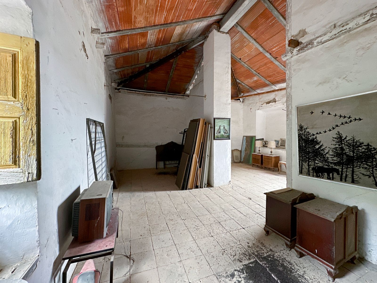 Se vende Finca - Cortijo de 8 dormitorios en Málaga Ciudad, Málaga, España