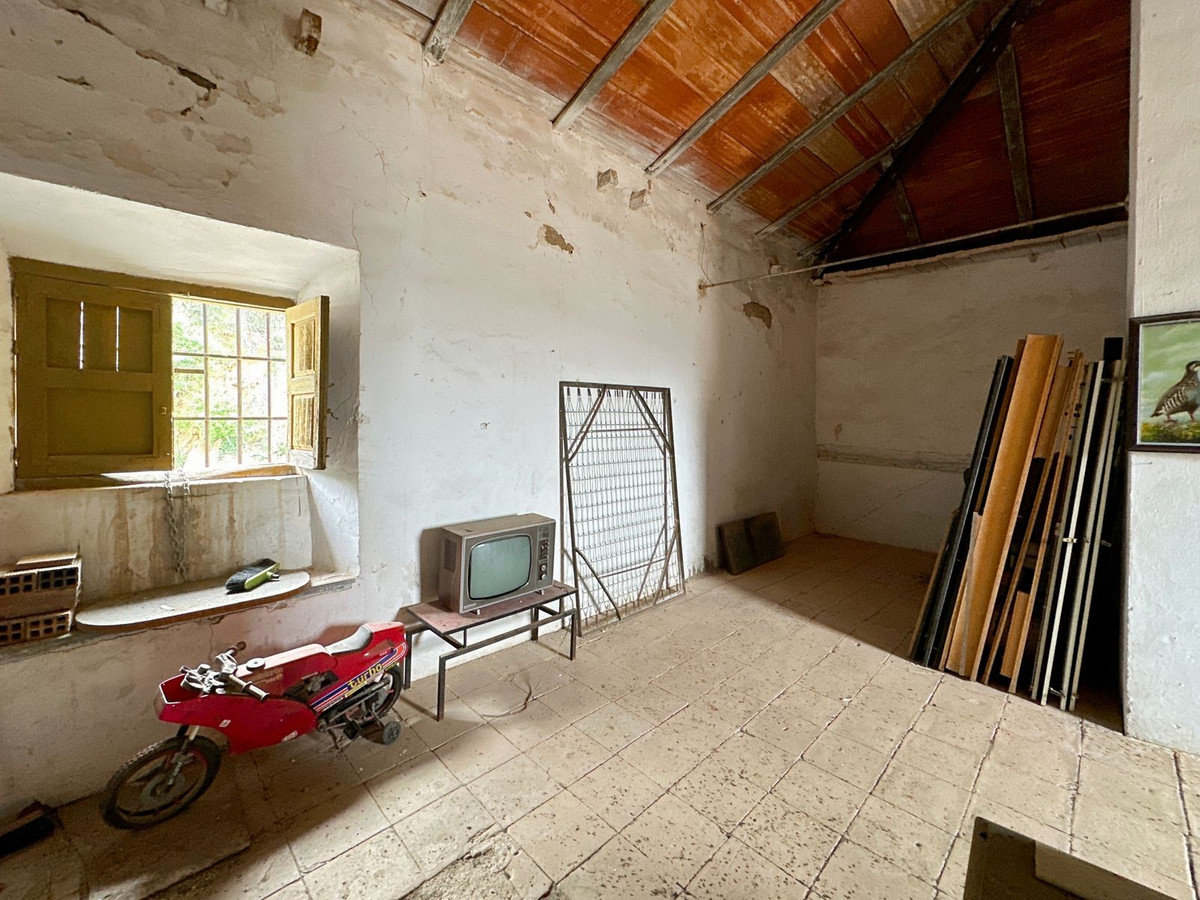 Se vende Finca - Cortijo de 8 dormitorios en Málaga Ciudad, Málaga, España
