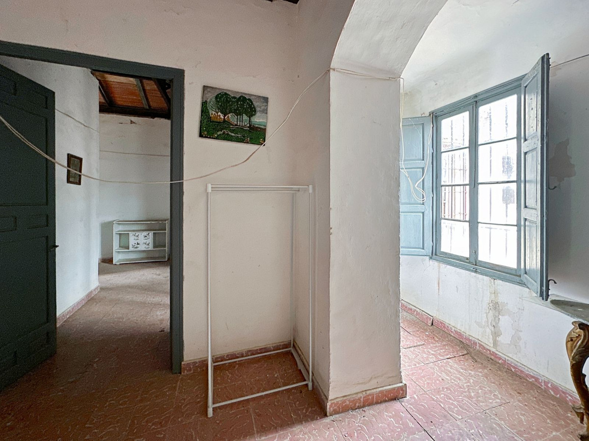 Se vende Finca - Cortijo de 8 dormitorios en Málaga Ciudad, Málaga, España