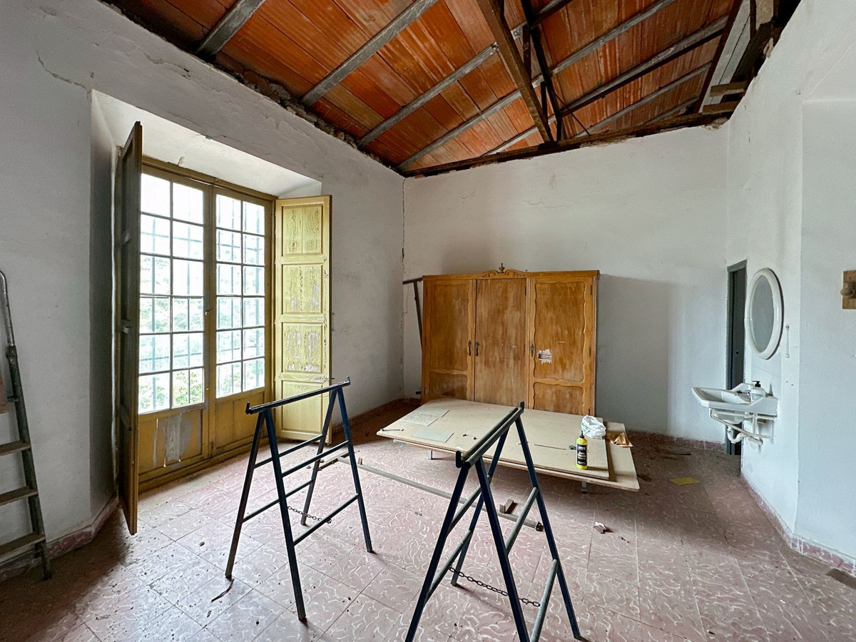 Se vende Finca - Cortijo de 8 dormitorios en Málaga Ciudad, Málaga, España