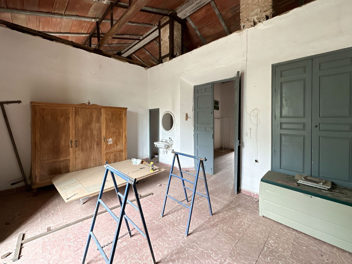 Se vende Finca - Cortijo de 8 dormitorios en Málaga Ciudad, Málaga, España