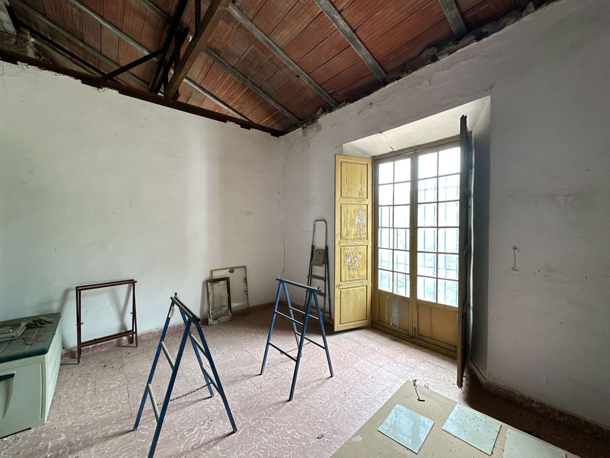 Se vende Finca - Cortijo de 8 dormitorios en Málaga Ciudad, Málaga, España