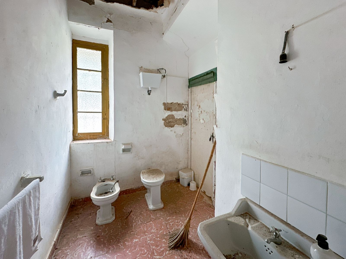 Se vende Finca - Cortijo de 8 dormitorios en Málaga Ciudad, Málaga, España