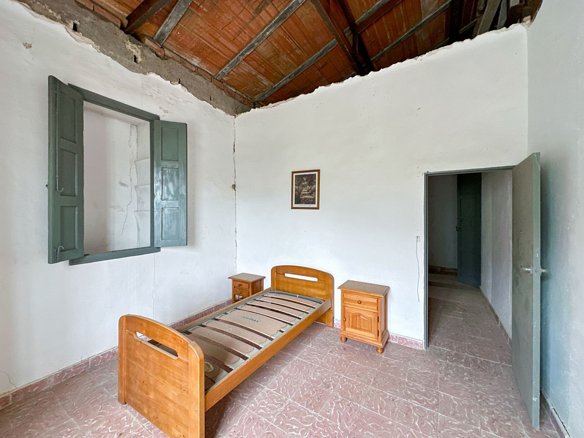 Se vende Finca - Cortijo de 8 dormitorios en Málaga Ciudad, Málaga, España