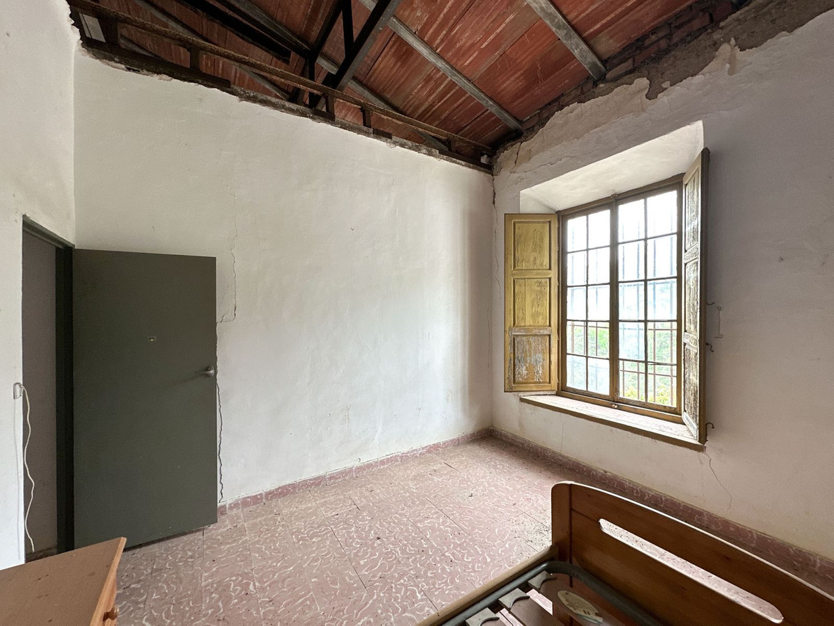 Se vende Finca - Cortijo de 8 dormitorios en Málaga Ciudad, Málaga, España