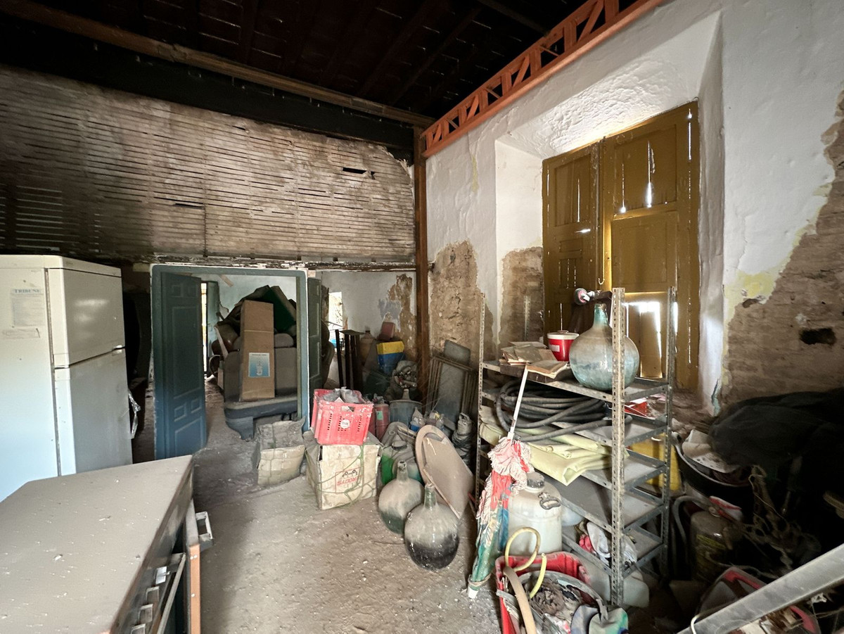 Se vende Finca - Cortijo de 8 dormitorios en Málaga Ciudad, Málaga, España