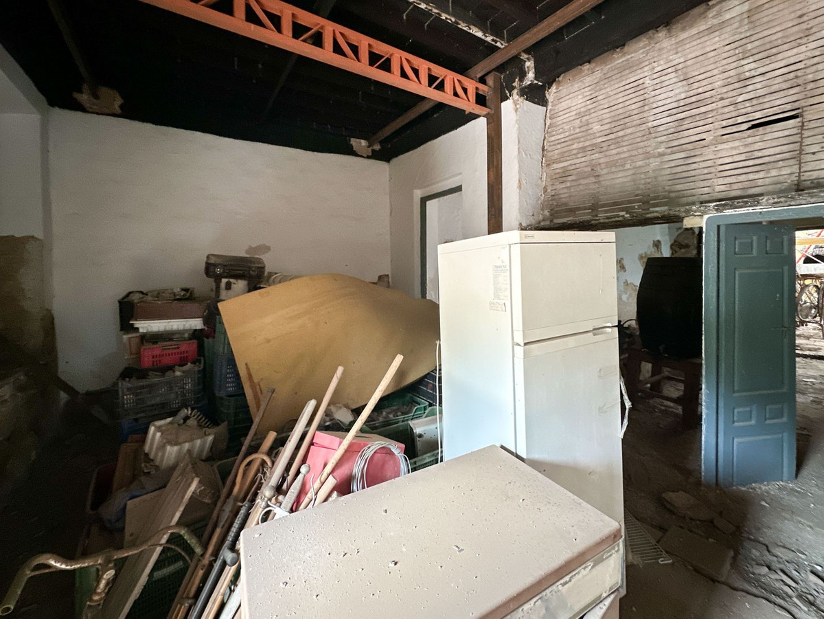 Se vende Finca - Cortijo de 8 dormitorios en Málaga Ciudad, Málaga, España