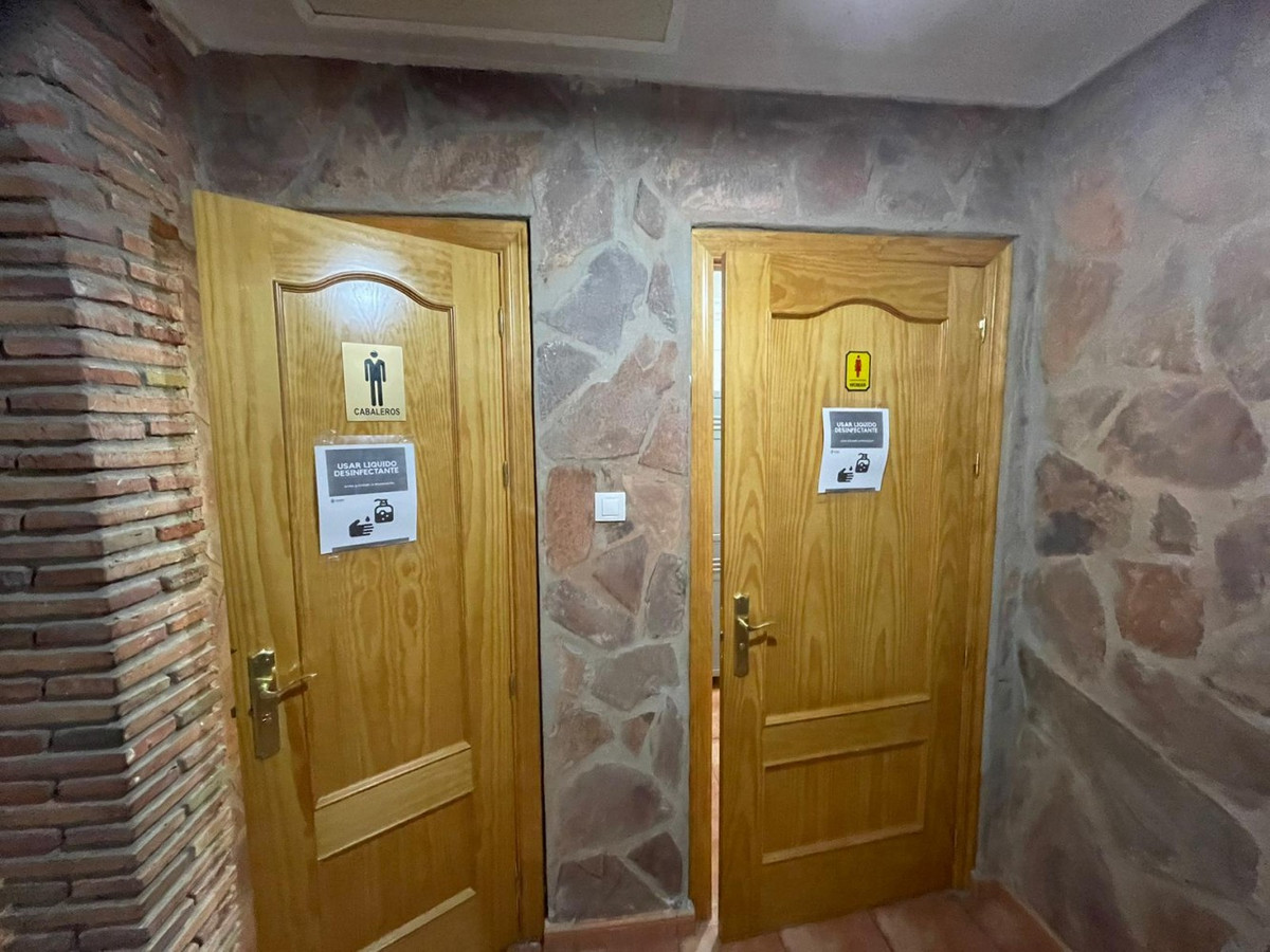 Se vende Restaurante de 1 dormitorios en Costa Del Sol East, Málaga, España