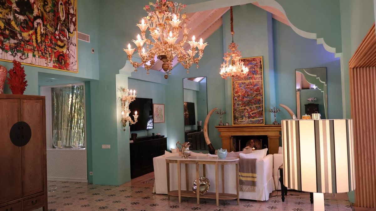 Se vende Villa - Chalet de 5 dormitorios en Costa Del Sol, Málaga, España