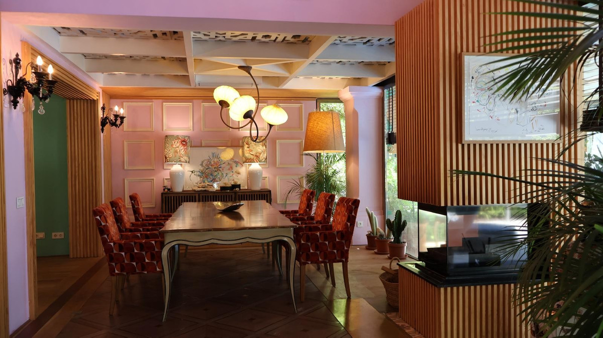 Se vende Villa - Chalet de 5 dormitorios en Costa Del Sol, Málaga, España